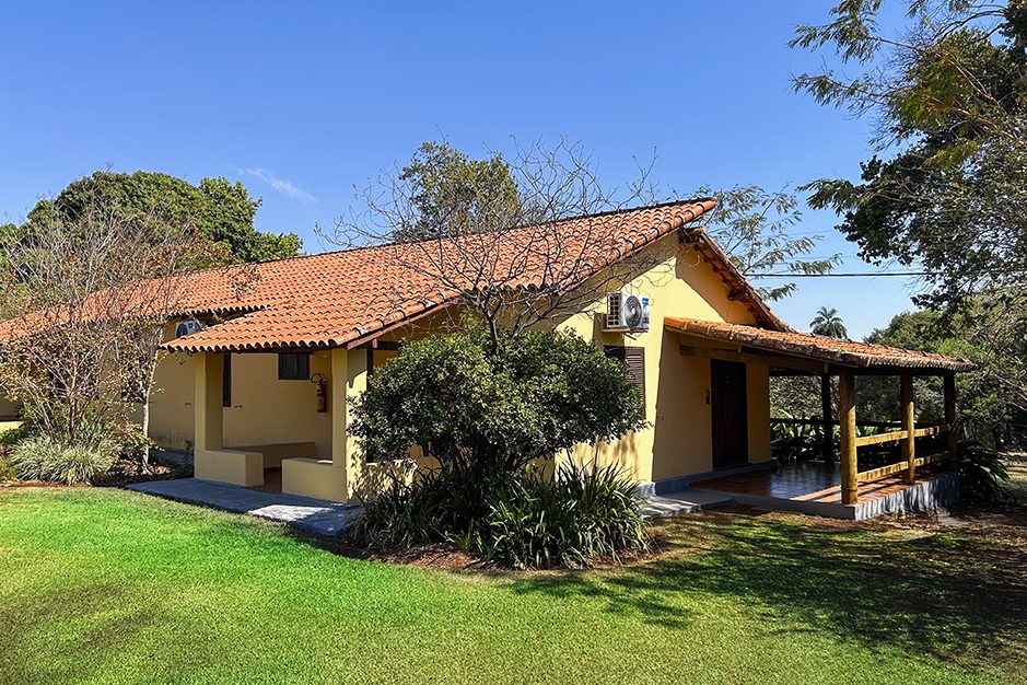 Fachada e varanda do Chalé 11